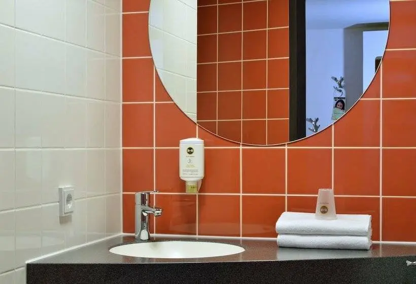 Standard Kolmen Hengen Huone, B&b Hotel Bonn West