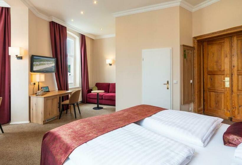 Номер Стандарт, Buchenpark