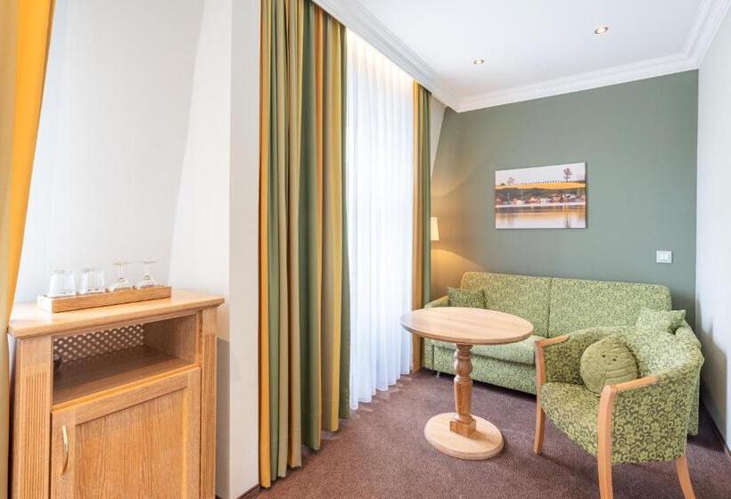 Comfort room with balcony, Buchenpark