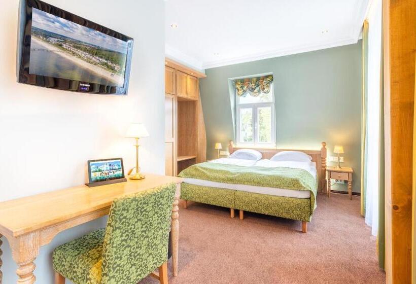 Comfort room with balcony, Buchenpark