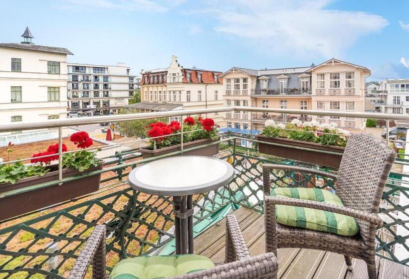 Люкс Комфорт, Buchenpark