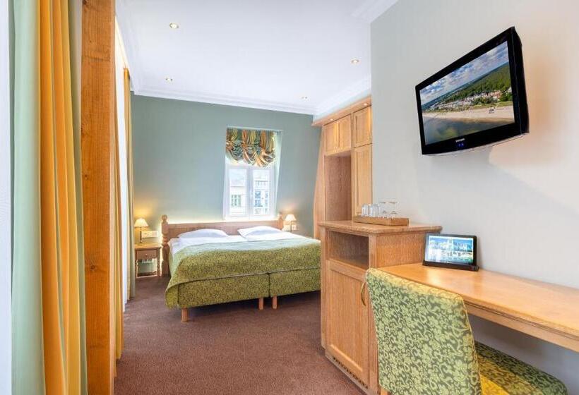 Comfort room with balcony, Buchenpark