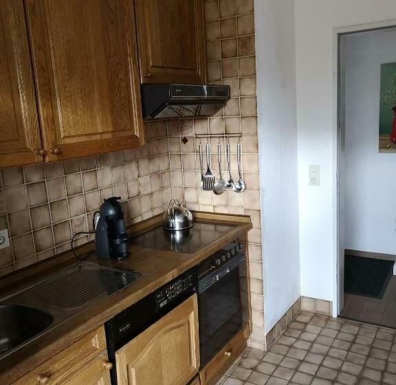 带1个卧室的公寓, Clemens