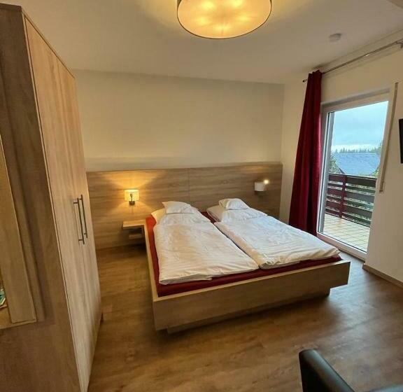 标准间带阳台, Clemens