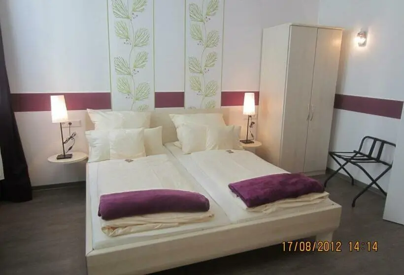 Standard-huone, Dah Inn