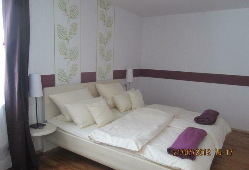 חדר סטנדרט, Dah Inn