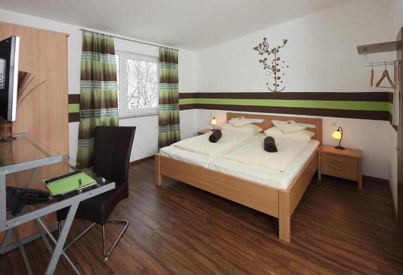 סוויטת ג'וניור עם טרסה, Dah Inn