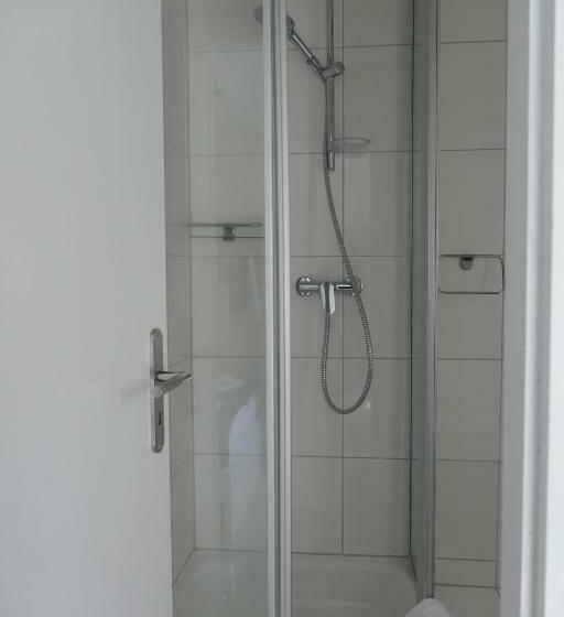 스탠다드 룸, Deutscher Hof