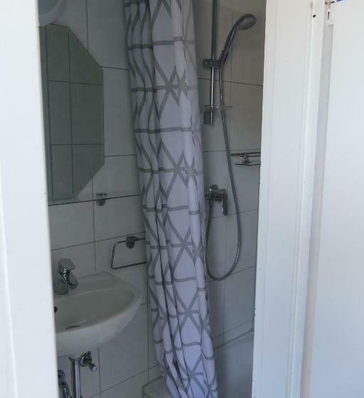 스탠다드 룸, Deutscher Hof