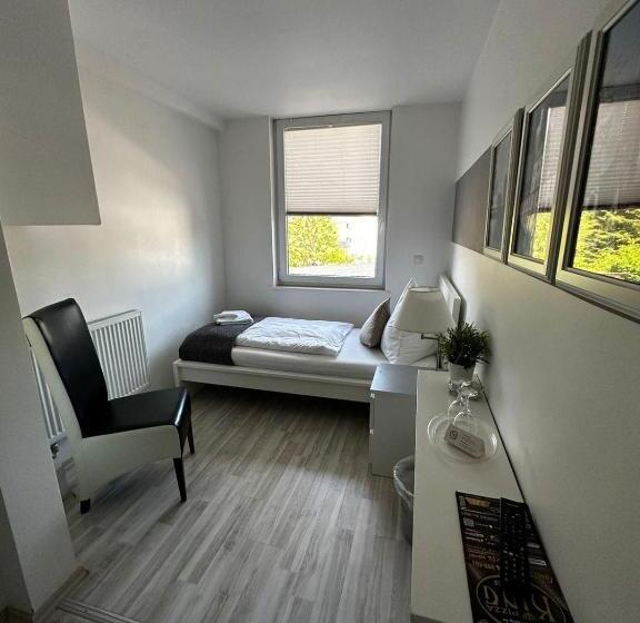 스탠다드 룸, Deutscher Hof