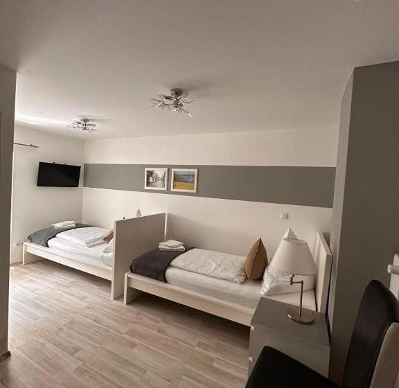 스탠다드 룸, Deutscher Hof