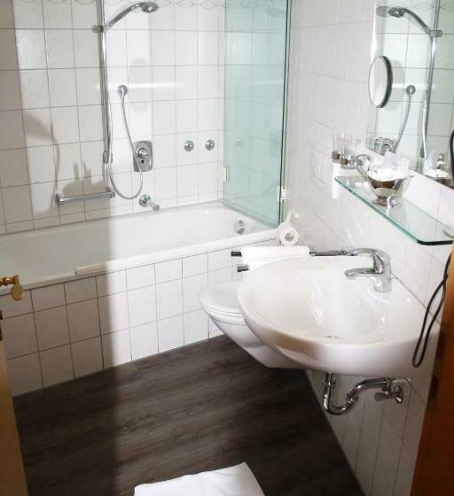 חדר סטנדרט, Die Krone