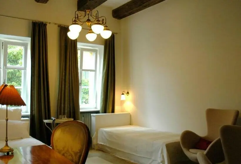 اتاق استاندارد, Goldenes Kreuz