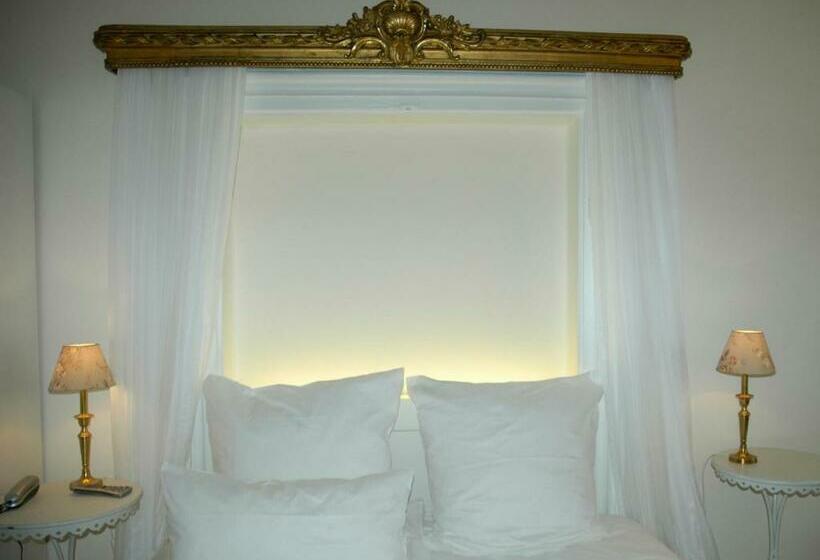 غرفة قياسية, Goldenes Kreuz