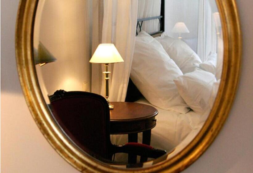 غرفة سوبيريور, Goldenes Kreuz