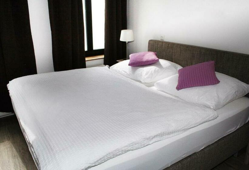 اتاق استاندارد, Klenkes Am Bahnhof