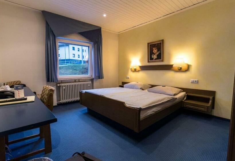 חדר סטנדרט, Kupper