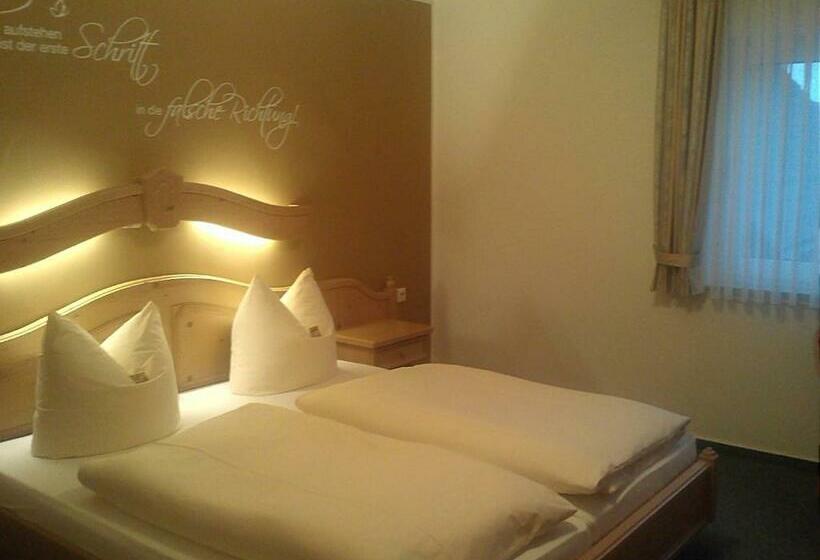 חדר סטנדרט לשלושה, Land Hotel Mühlengrund
