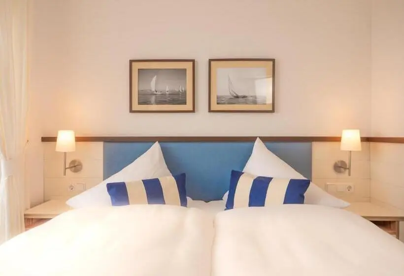 1 Bedroom Apartment Lake View, Miramar