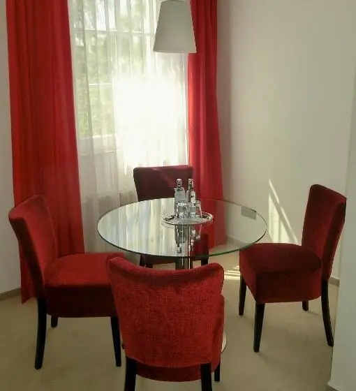 Perhehuone, Müritzterrasse