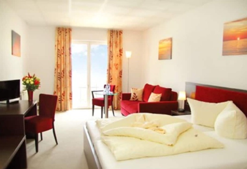 Comfort room with lake view, Müritzterrasse