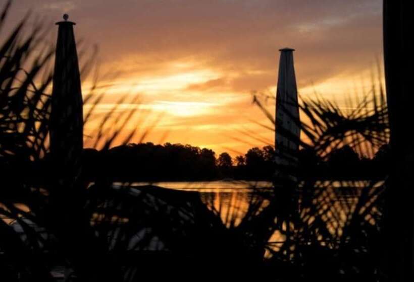 Comfort room with lake view, Müritzterrasse
