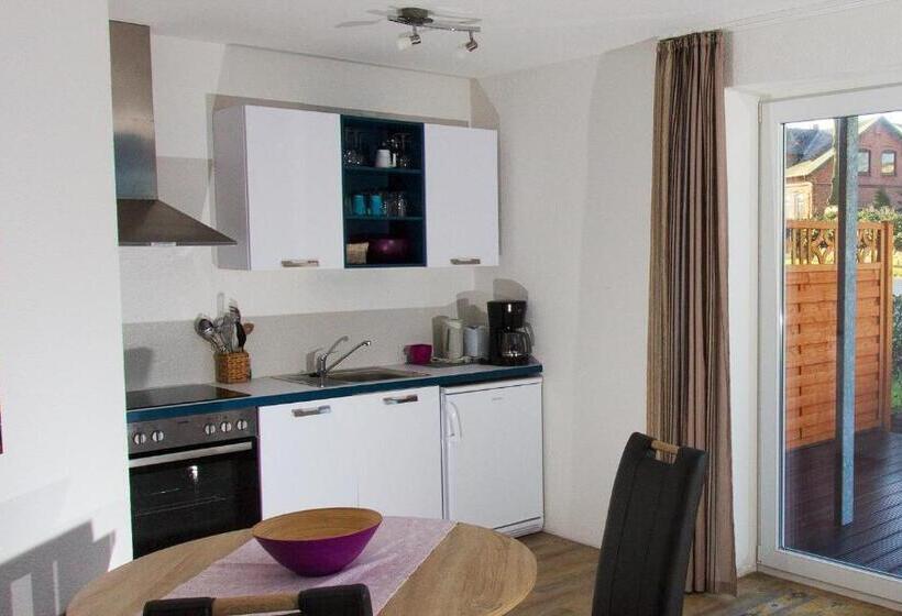 Апартаменты 2 Спальни с Террасой, Ponyhof Naeve Am Wittensee