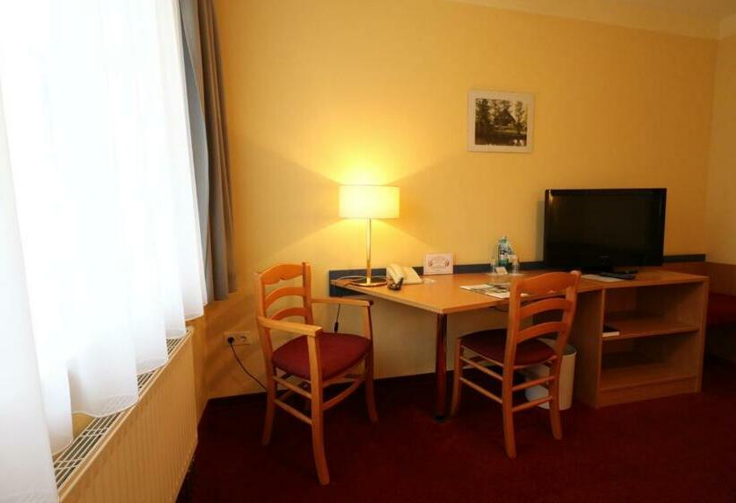 Номер Стандарт, Radduscher Hafen