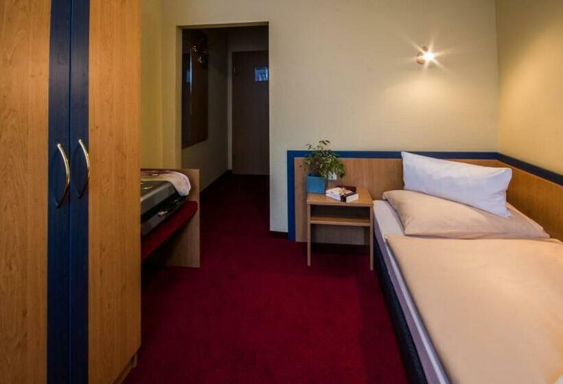 Номер Стандарт Индивидуальный, Radduscher Hafen