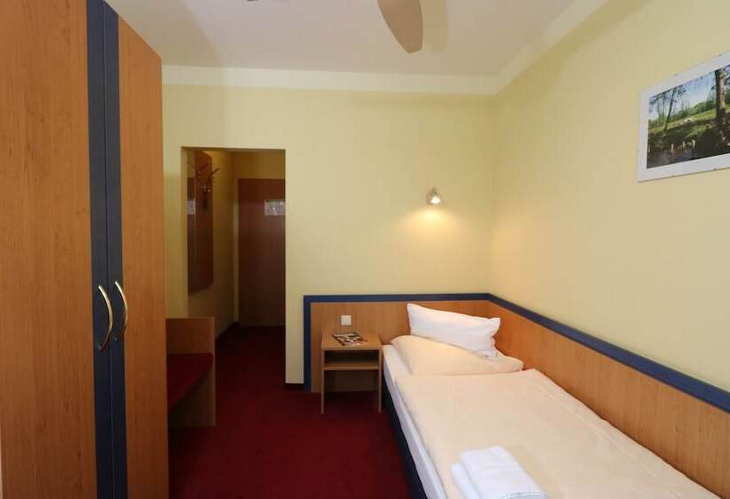 Номер Стандарт Индивидуальный, Radduscher Hafen