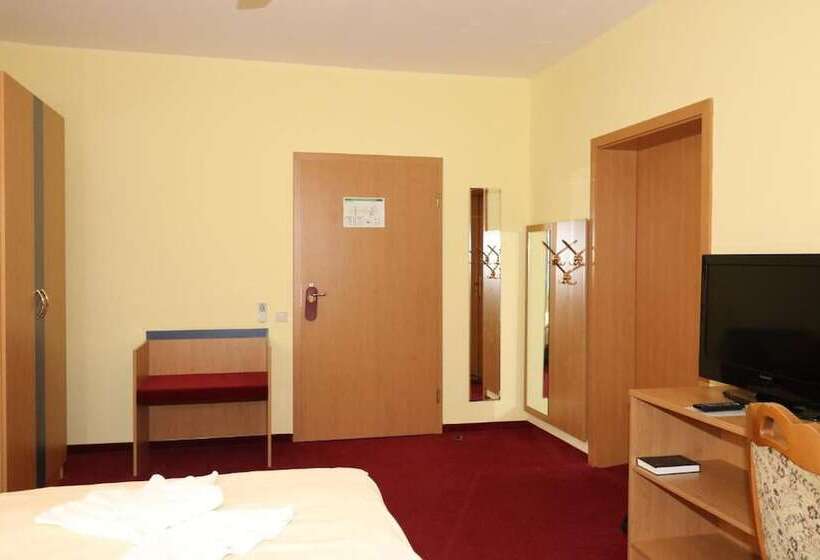 Номер Стандарт Адаптированный для Инвалидов, Radduscher Hafen