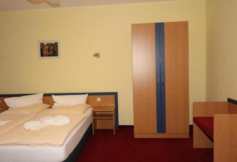 Номер Стандарт Адаптированный для Инвалидов, Radduscher Hafen