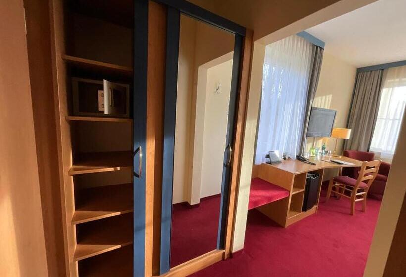 Номер Стандарт, Radduscher Hafen