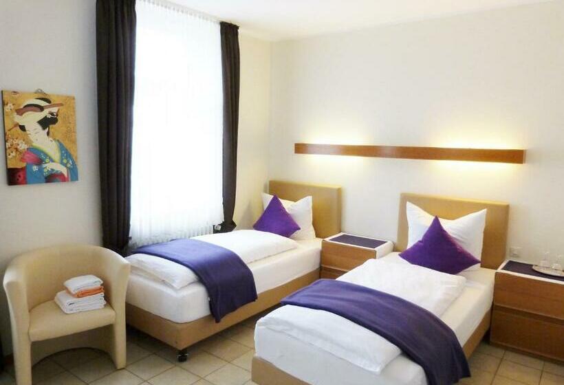 Номер Стандарт, Rath