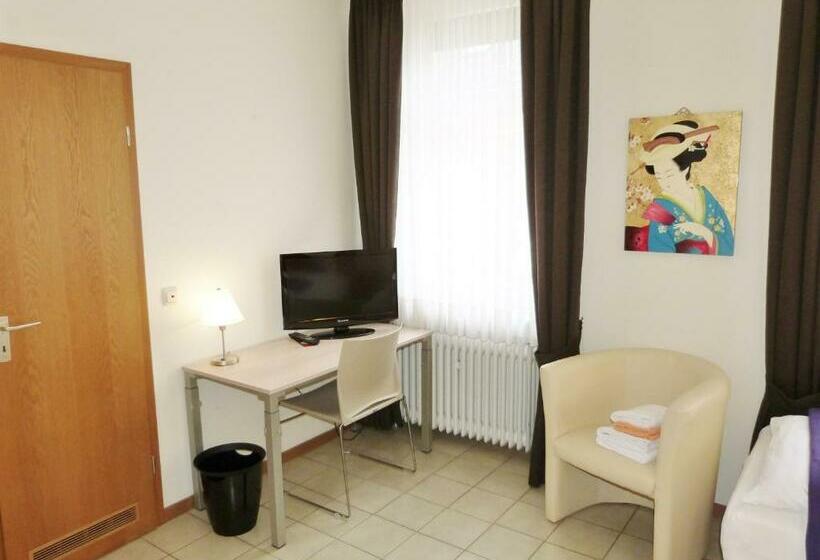 Номер Стандарт, Rath