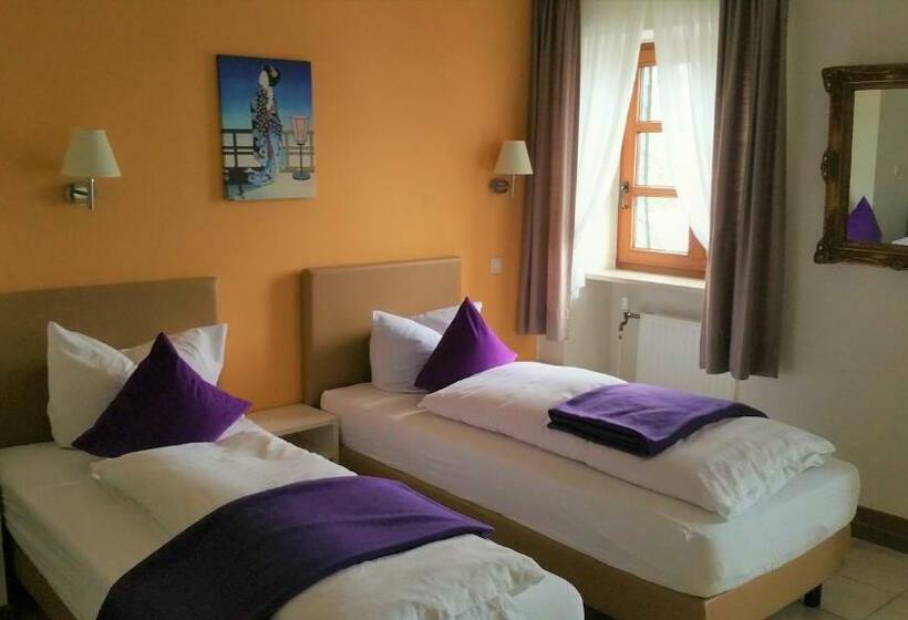 Номер Стандарт, Rath