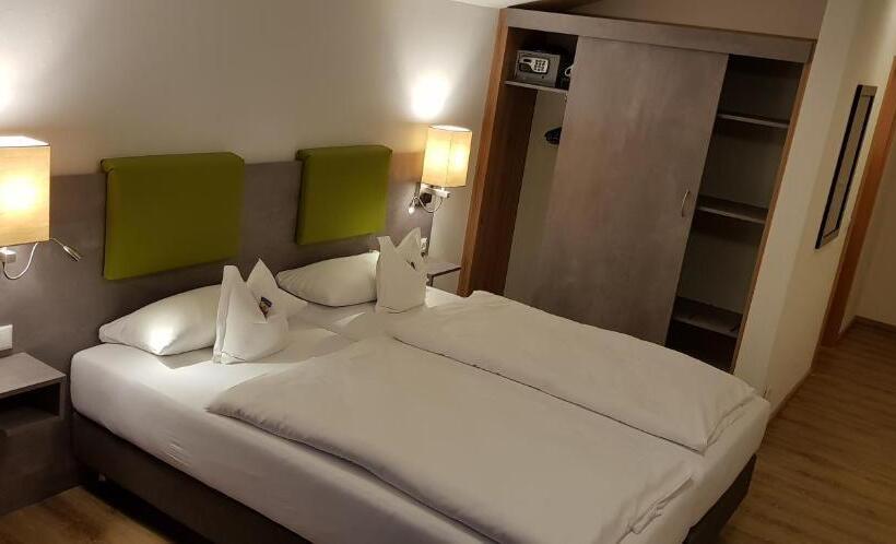 Номер Superior, Restaurant Bellevue