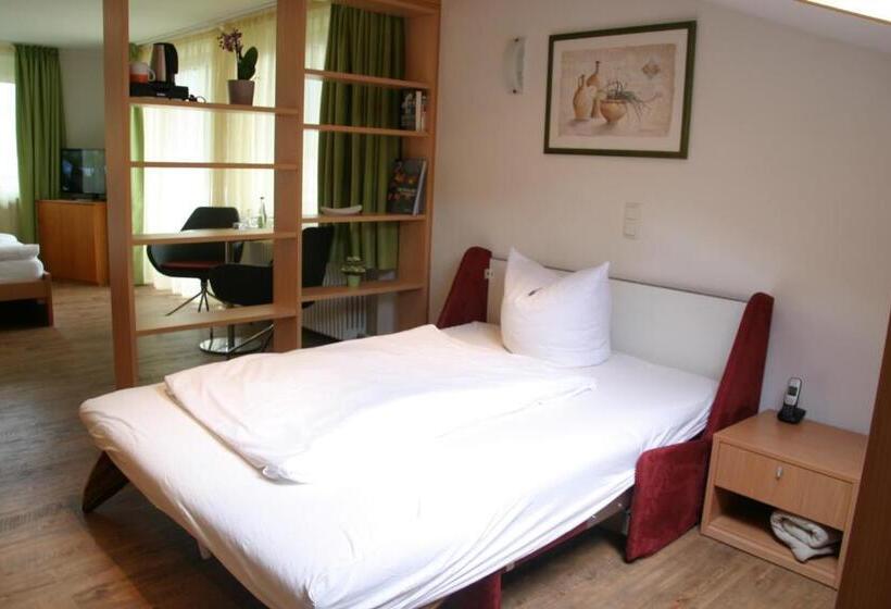 Семейный Номер Вид на Горы, Restaurant Bellevue