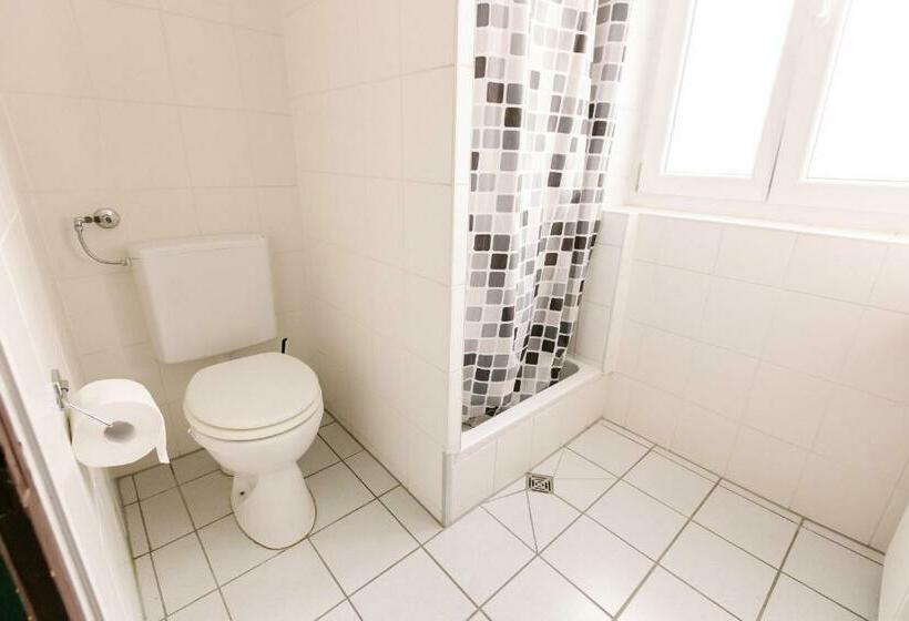 חדר סטנדרט חדר אמבטיה משותף, Restaurant Köhler