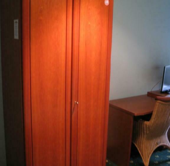 标准单人间, Restaurant Waldschänke