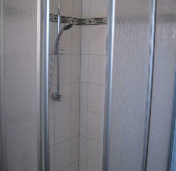 标准单人间, Restaurant Waldschänke