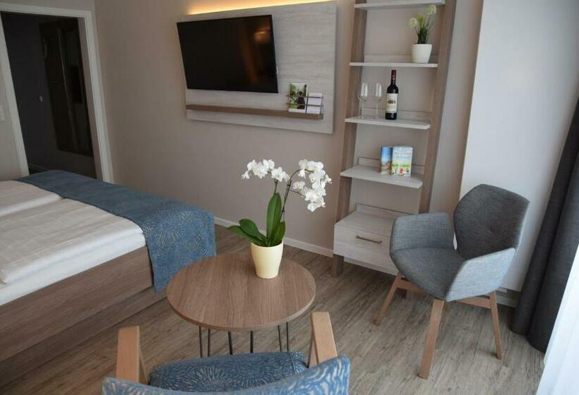 バルコニー付きスタンダードルーム, Thode