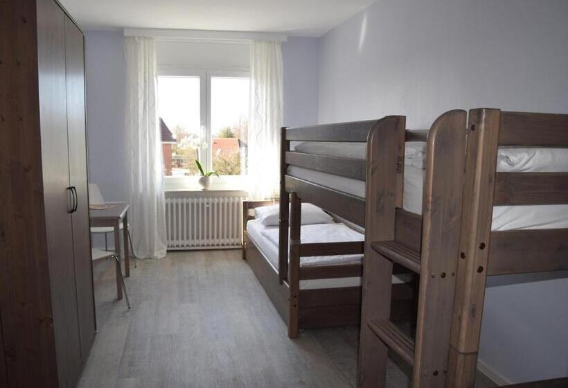 ２ベッドルームアパートメント, Thode