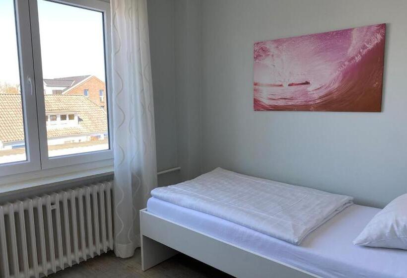 ３ベッドルームアパートメント, Thode