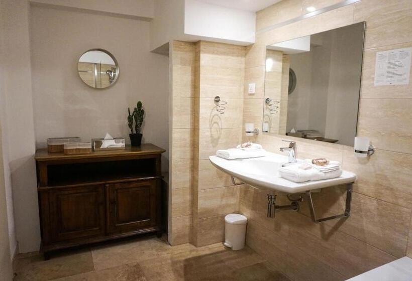 חדר דלוקס עם מרפסת טרסה, Villa Pruly Hotel Cannes Centre