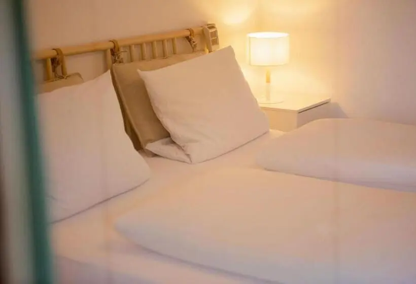 Huoneisto 1 Makuuhuone Parveke, Strandhotel Südsee Diessen Am Ammersee
