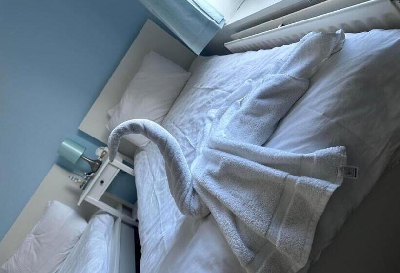 标准间, Masons Arms Amble