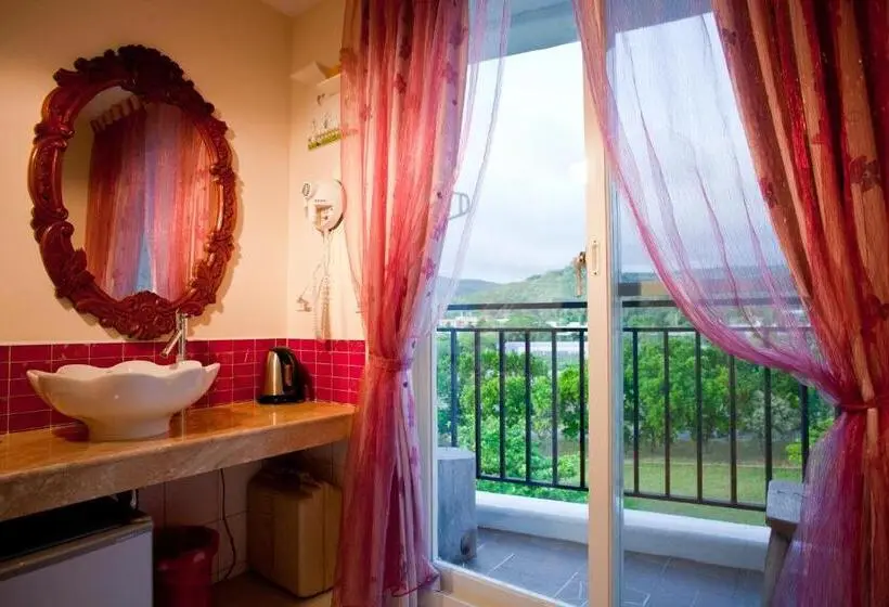 اتاق استاندارد با چشمانداز کوهستان, Millennium Inn