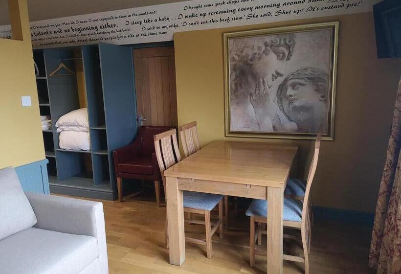 이그제큐티브 스위트, Star Inn