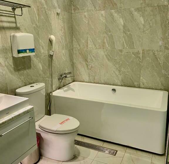 اتاق لوکس چهار تخته, Benz